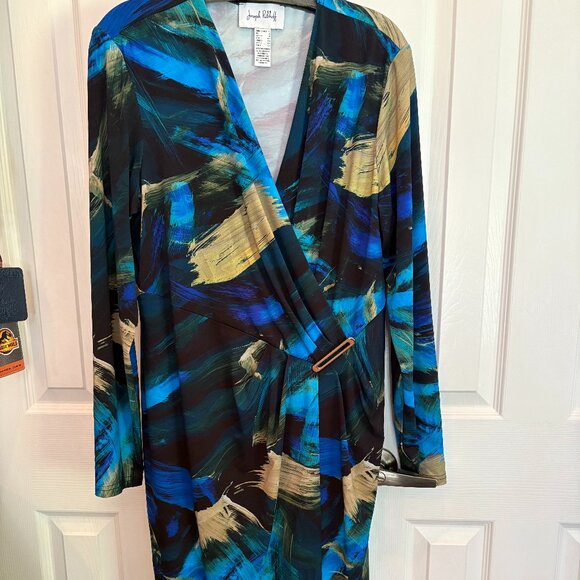Beautiful wrap over style long sleeve dress, - Picture 1 of 4